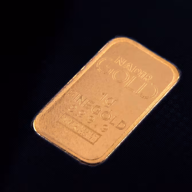 Nadir Goldbarren 1g Rueckseite der Blisterkarte mit Zertifikat und QR Code