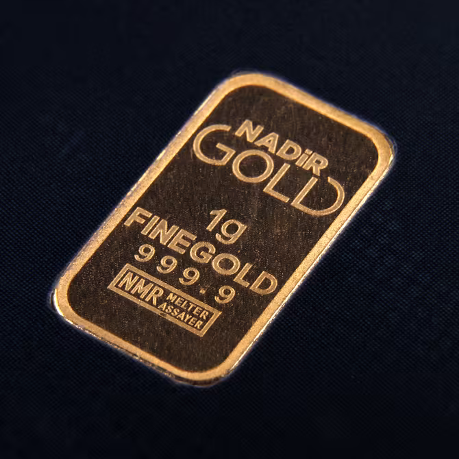 Nadir Goldbarren 1g Vorderseite Blisterkarte weitere Ansicht